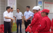 铜梁区区委书记、区长慰问公司一线员工